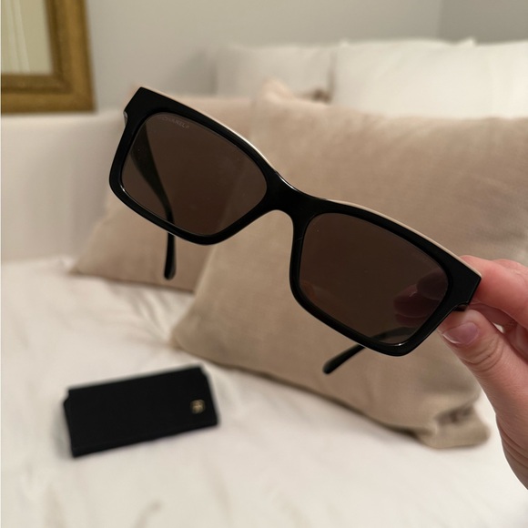 CHANEL square sunglasses main image 6